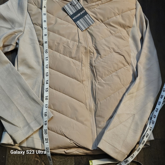 NWT Extra light black Puffer Jacket - Picture 8 of 16